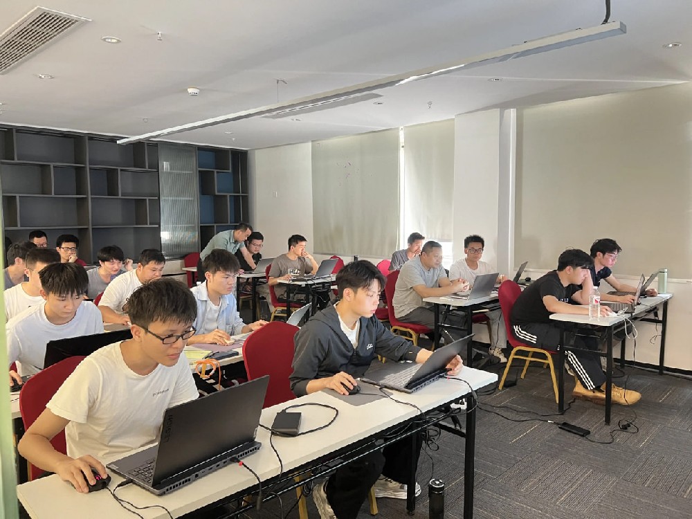 竞争加剧背景下，机械设备行业从价格导向走向价值导向